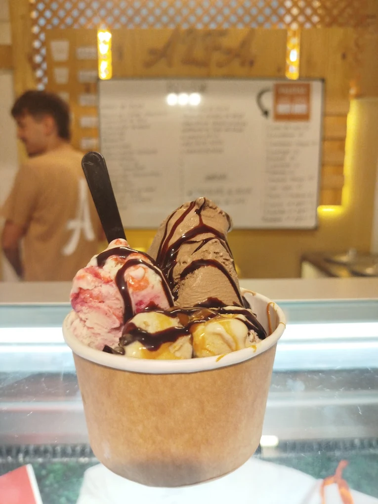 Pote de helados de ALFA, foto real del local